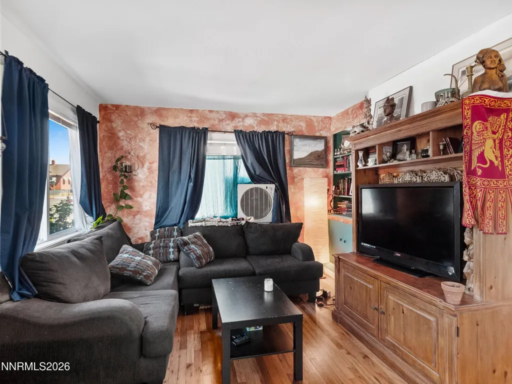 824/828 Locust Reno NV 89502