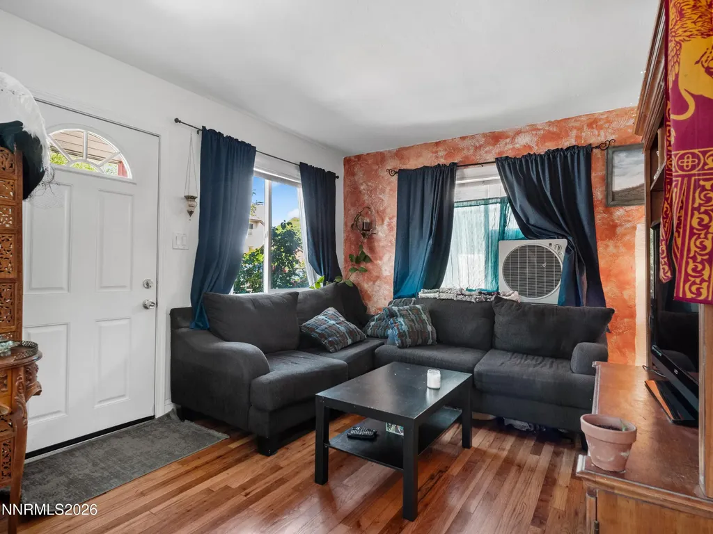 824/828 Locust Reno NV 89502