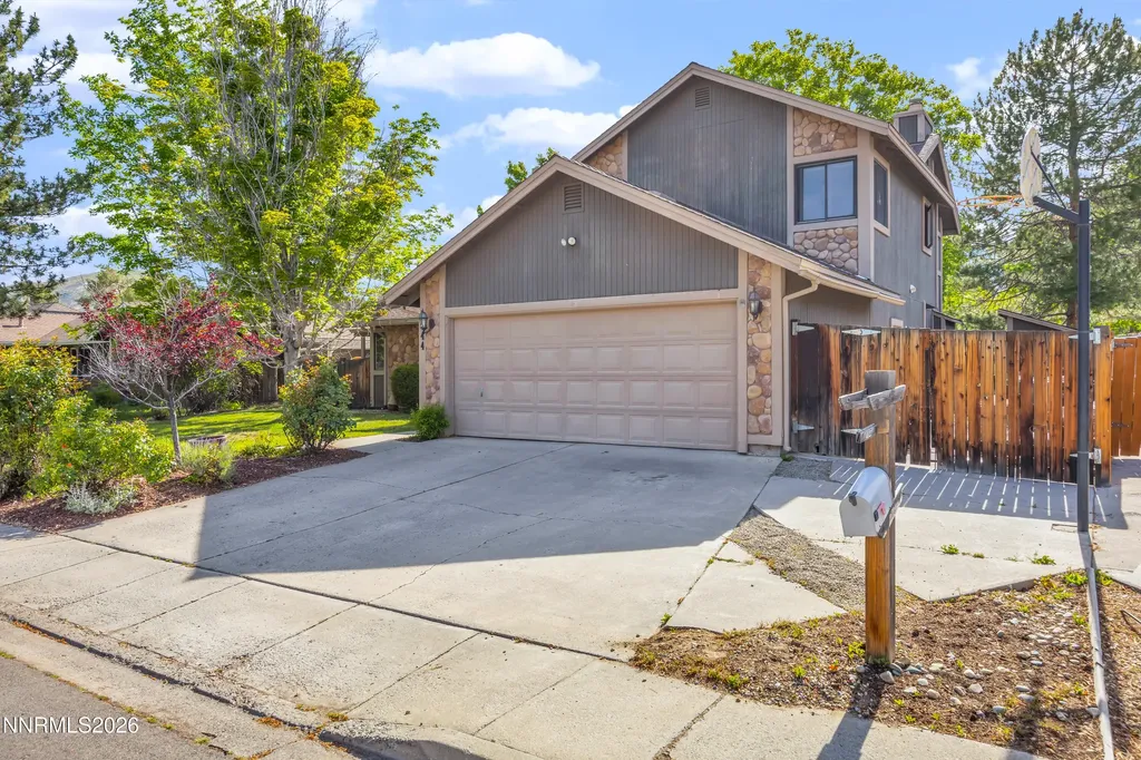 1844 Clydesdale Carson City NV 89703