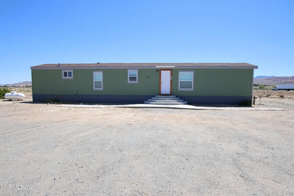 8 Falcon Yerington NV 89447