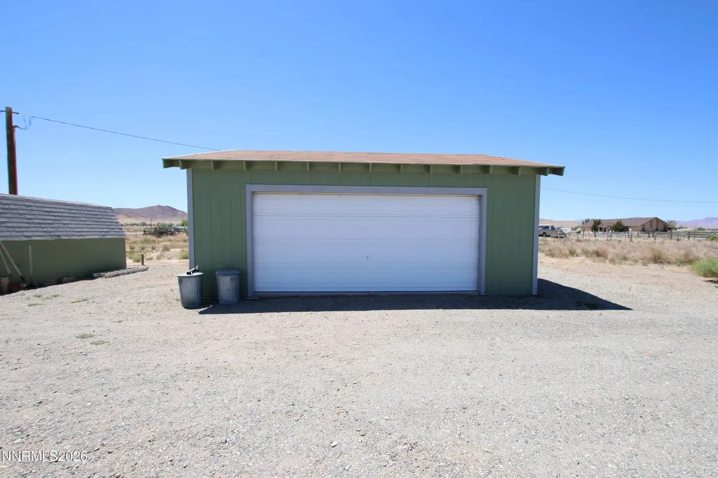 8 Falcon Yerington NV 89447