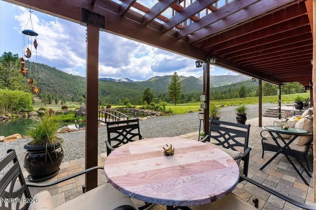 16400 Logan Meadow Reno NV 89511