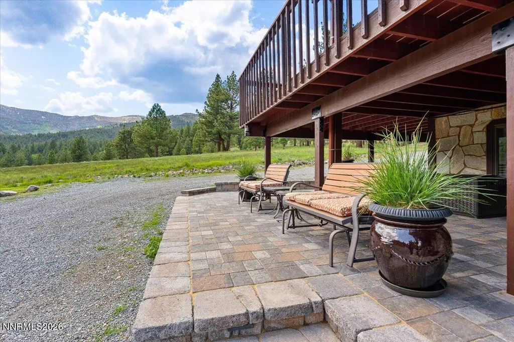 16400 Logan Meadow Reno NV 89511