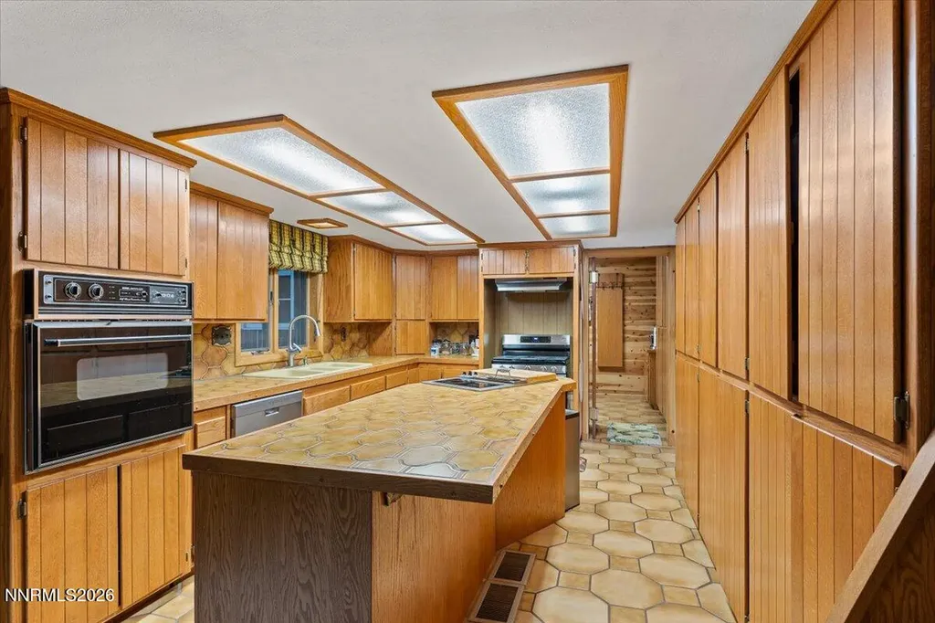16400 Logan Meadow Reno NV 89511