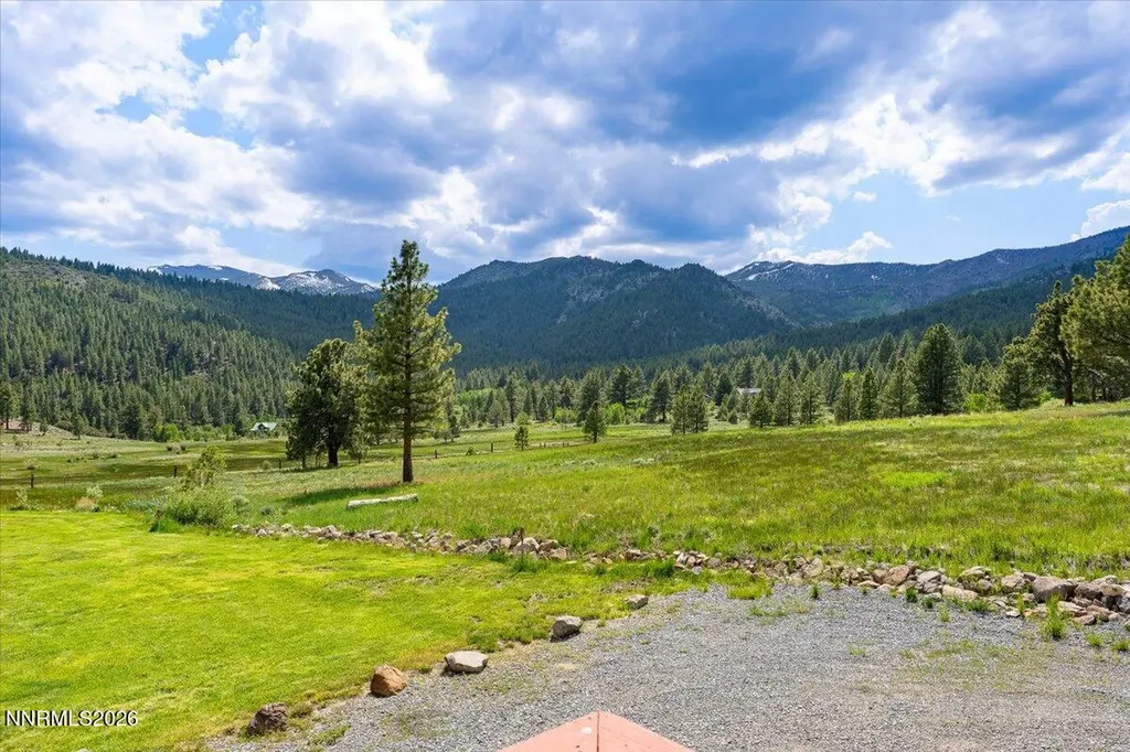 16400 Logan Meadow Reno NV 89511