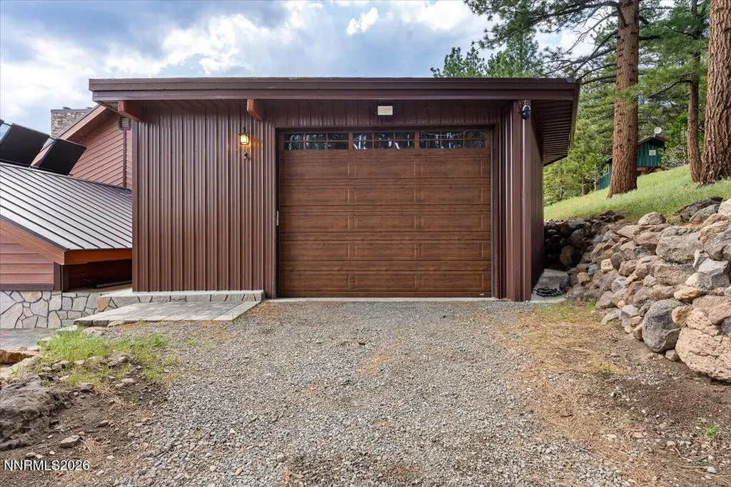 16400 Logan Meadow Reno NV 89511
