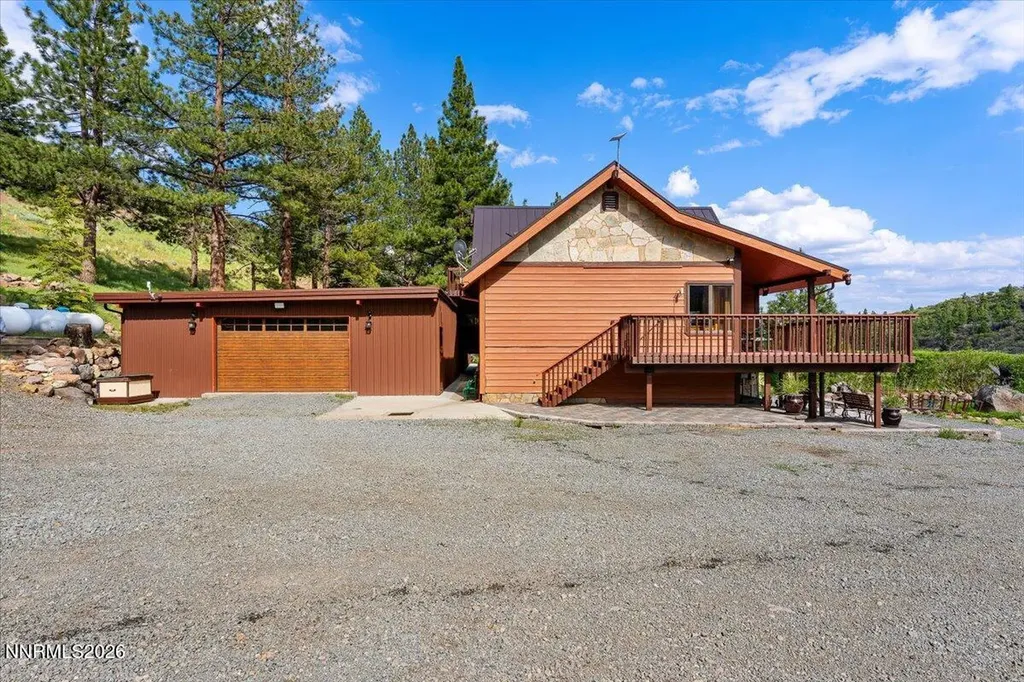 16400 Logan Meadow Reno NV 89511