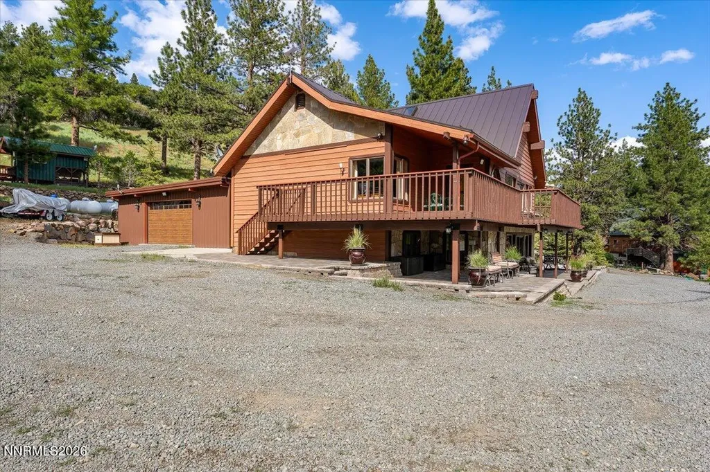 16400 Logan Meadow Reno NV 89511