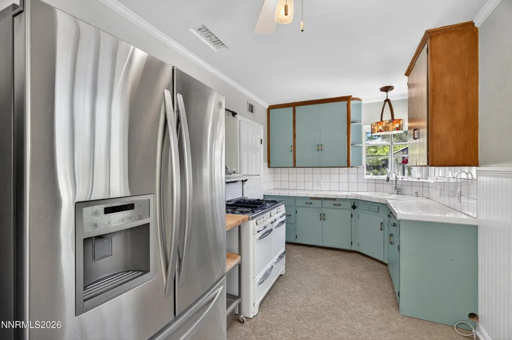 2277 Sunrise Reno NV 89509