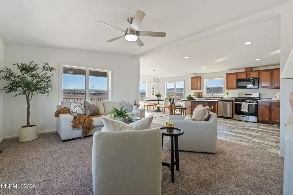7730 Remington Silver Springs NV 89429