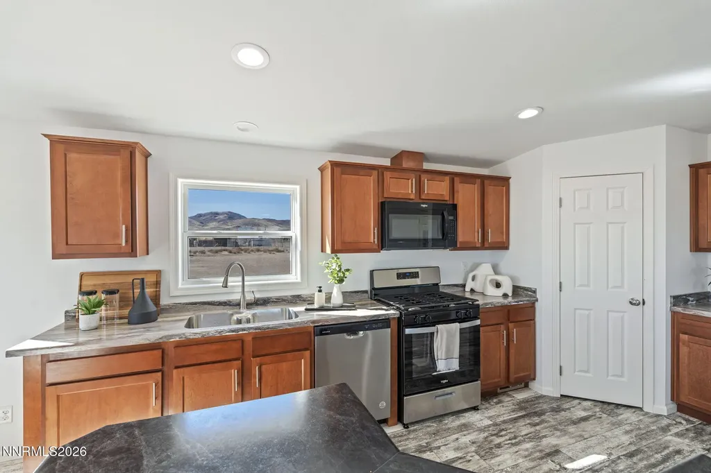 7730 Remington Silver Springs NV 89429
