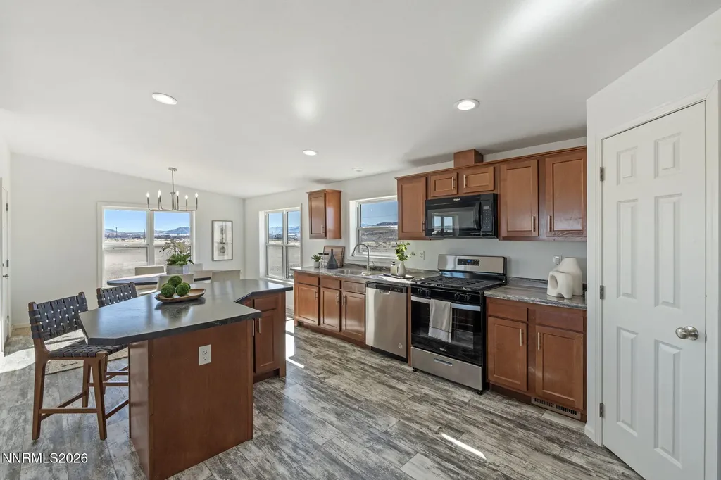 7730 Remington Silver Springs NV 89429