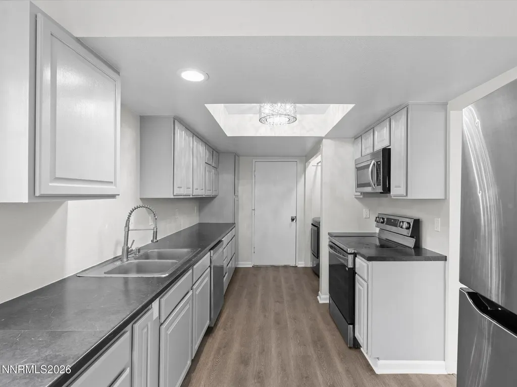 1905 Minaret Reno NV 89523