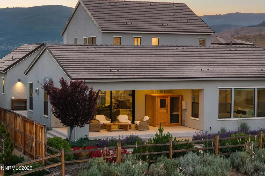 1668 Huntley Reno NV 89523