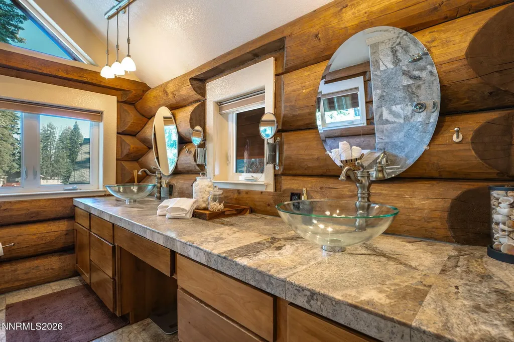 996 Tyner Incline Village NV 89451
