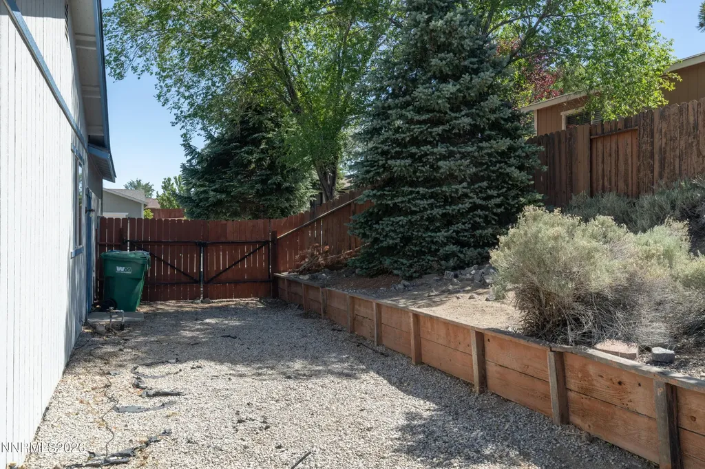 5642 Cranberry Sun Valley NV 89433