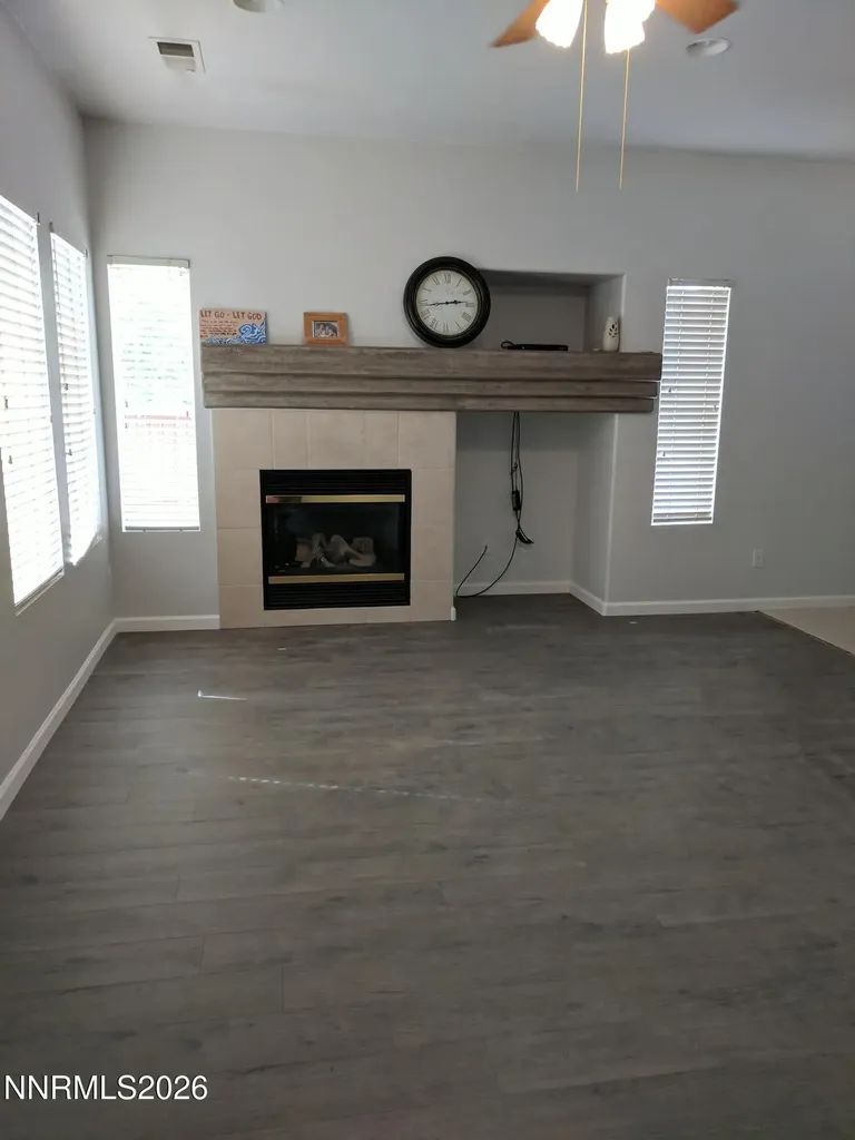 1015 Desert Peach Sparks NV 89436