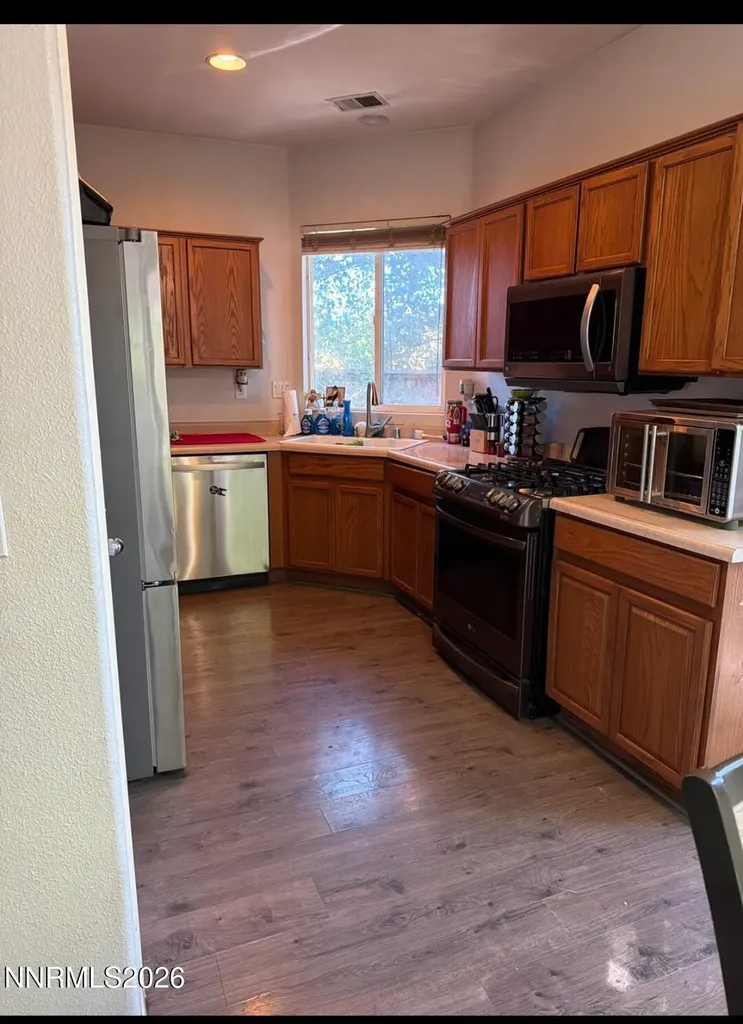 1015 Desert Peach Sparks NV 89436