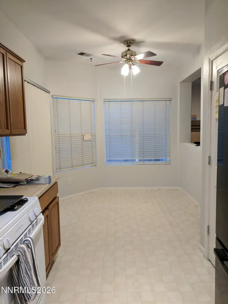 1015 Desert Peach Sparks NV 89436