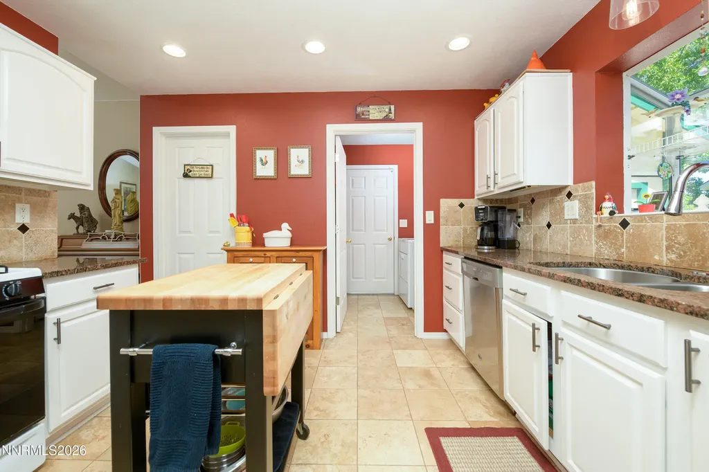 2875 Hot Springs Minden NV 89423