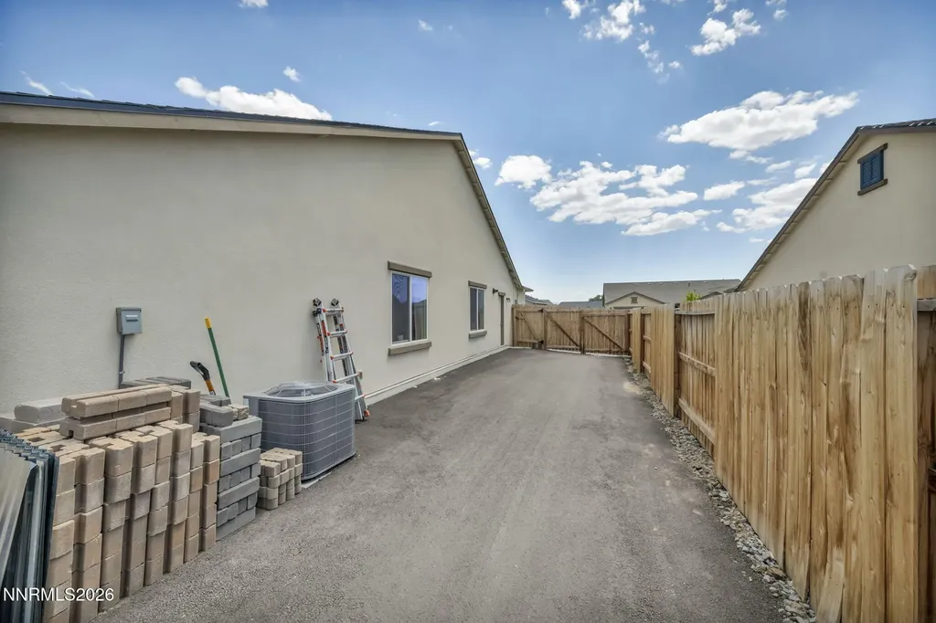 519 Fox Branch Sparks NV 89441
