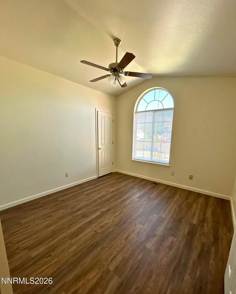 1227 Green Valley Fallon NV 89406