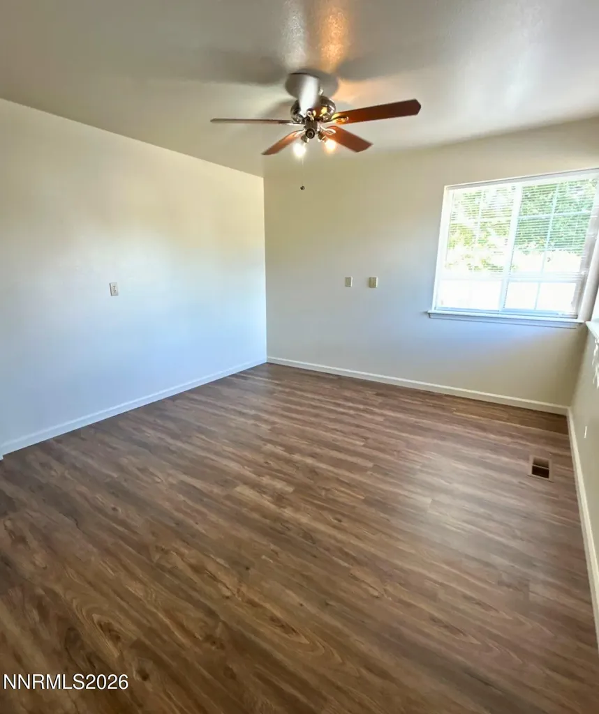 1227 Green Valley Fallon NV 89406