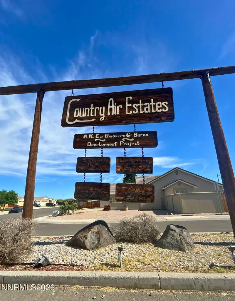 1227 Green Valley Fallon NV 89406