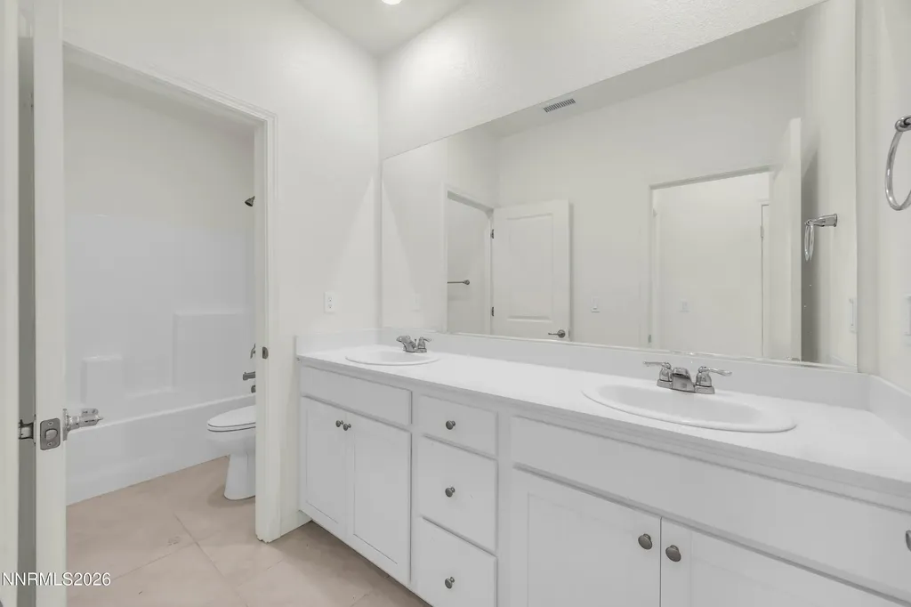 735 Roberts Creek Dayton NV 89403