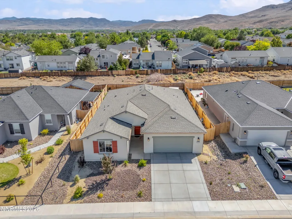 735 Roberts Creek Dayton NV 89403