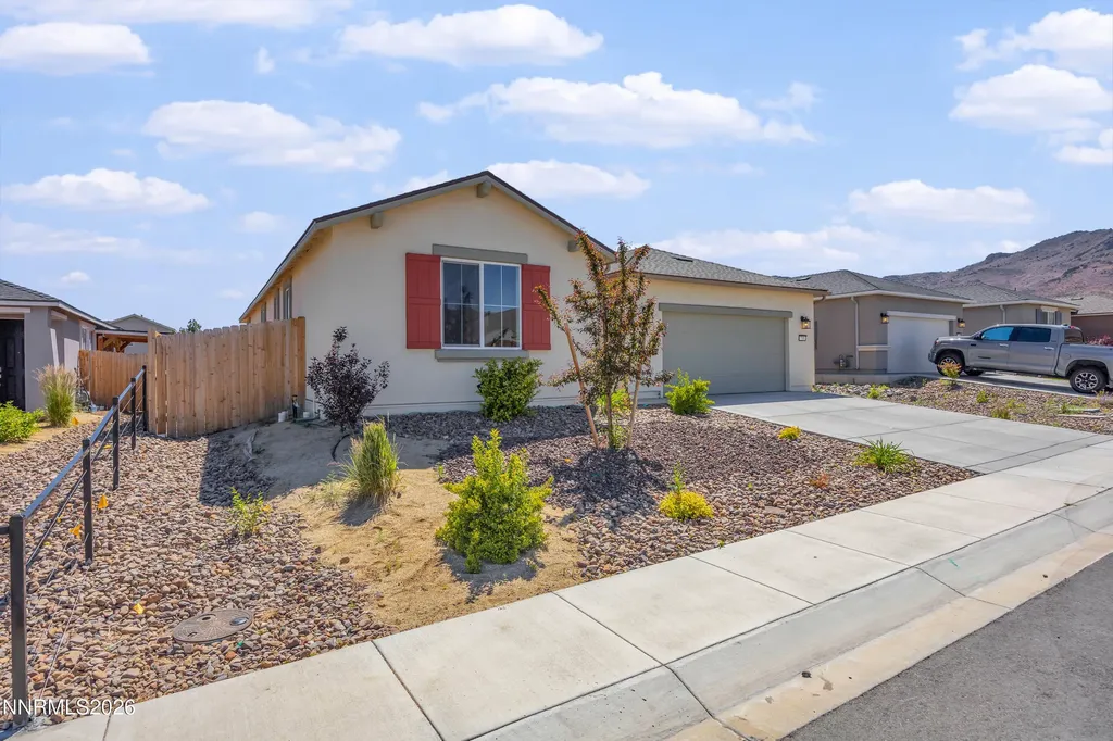 735 Roberts Creek Dayton NV 89403