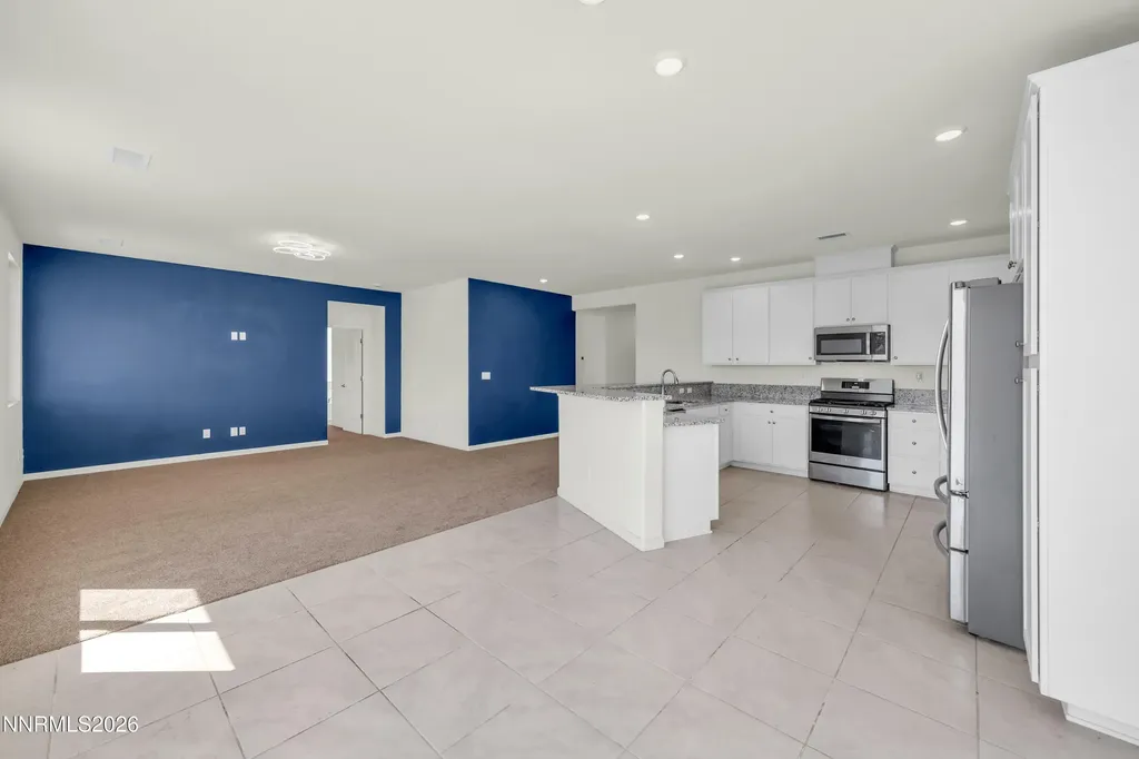 735 Roberts Creek Dayton NV 89403