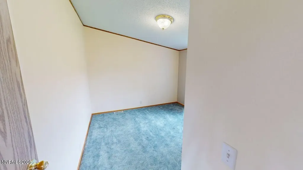 9405 Betty Winnemucca NV 89445