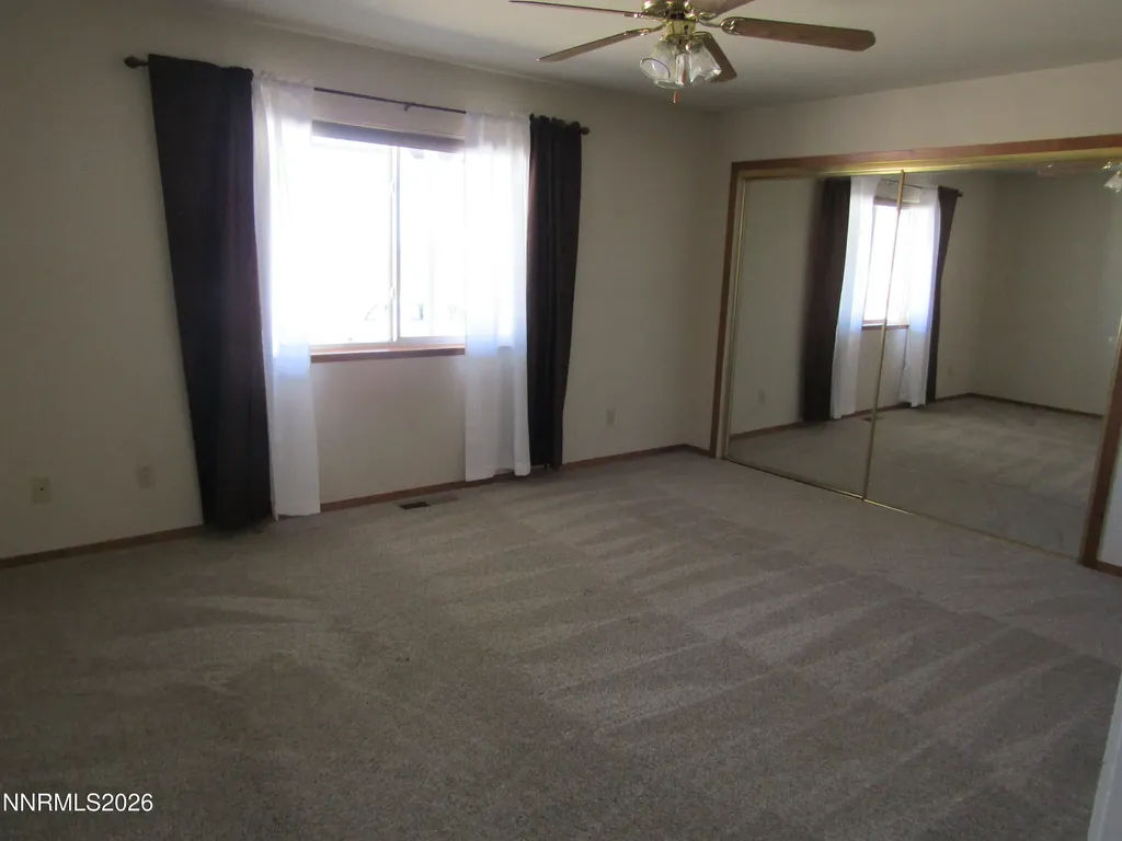15 Juniper Yerington NV 89447