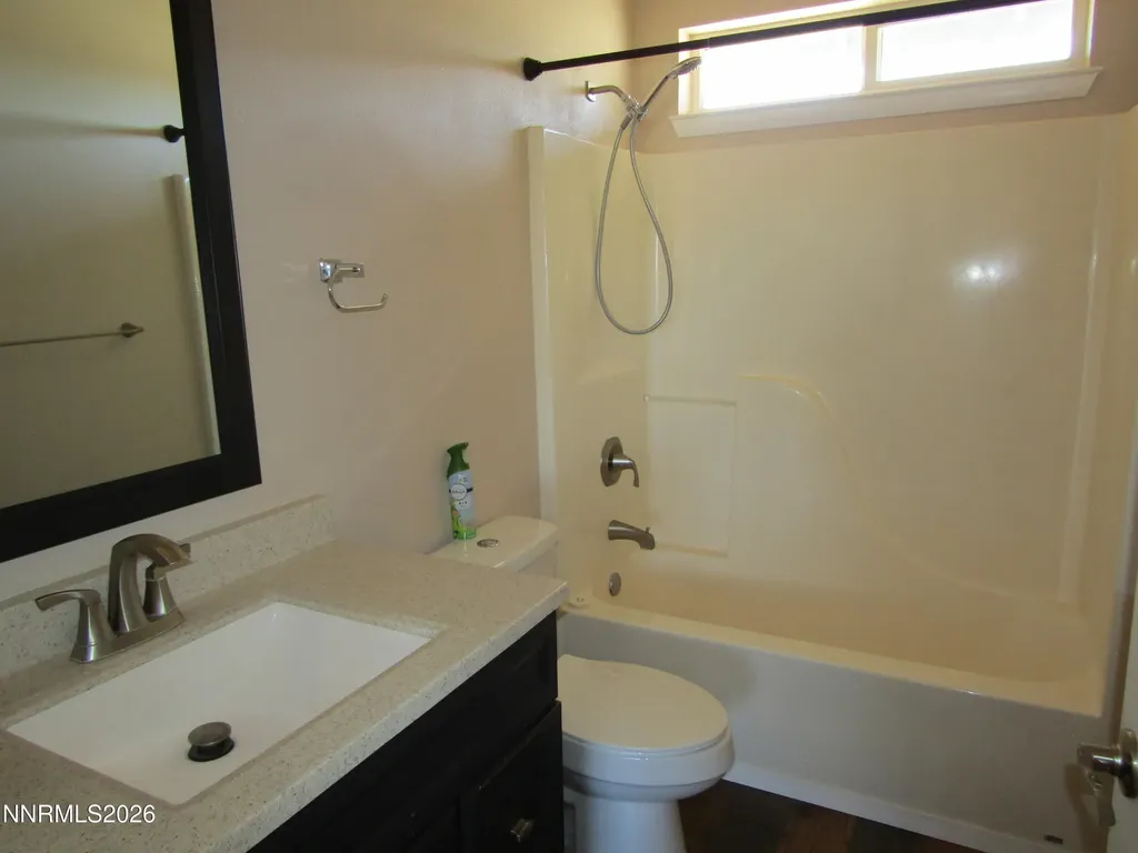 15 Juniper Yerington NV 89447