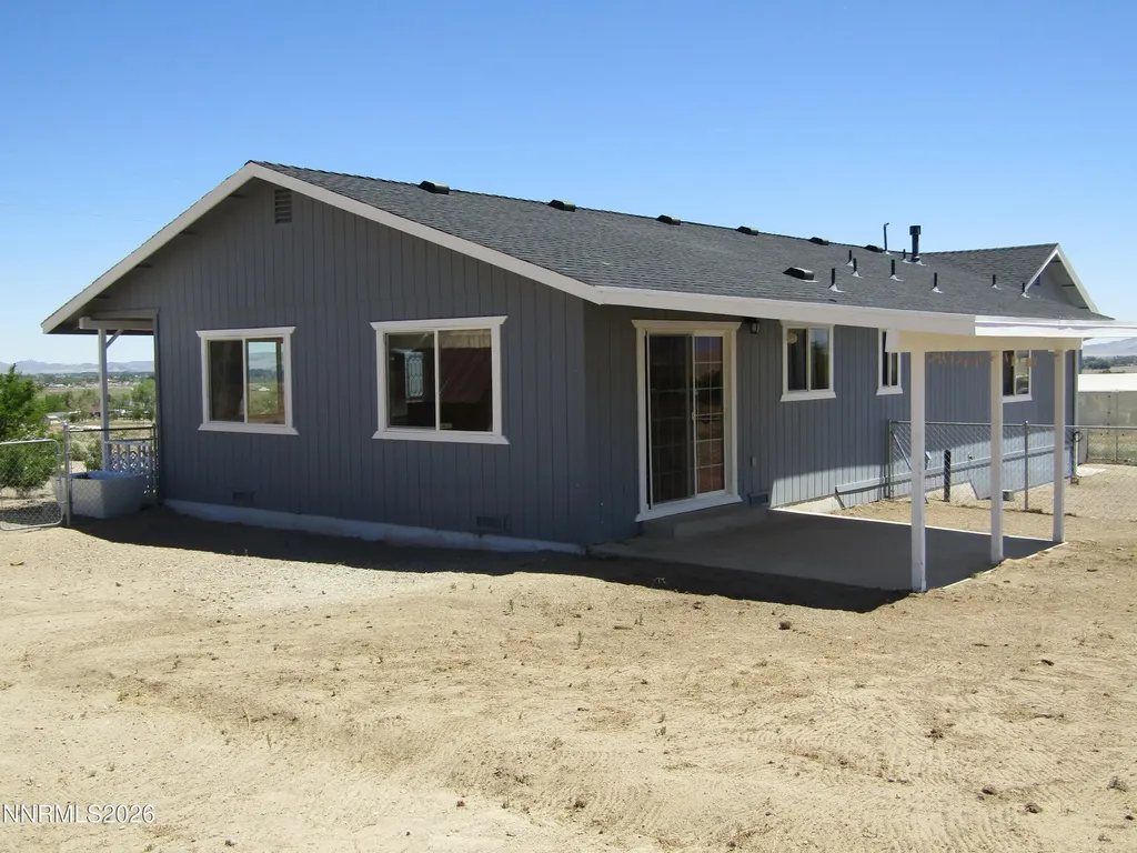 15 Juniper Yerington NV 89447