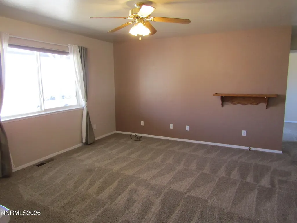 15 Juniper Yerington NV 89447