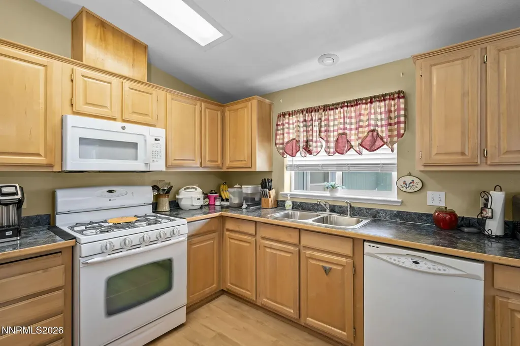 7651 Diamond Pointe Reno NV 89506