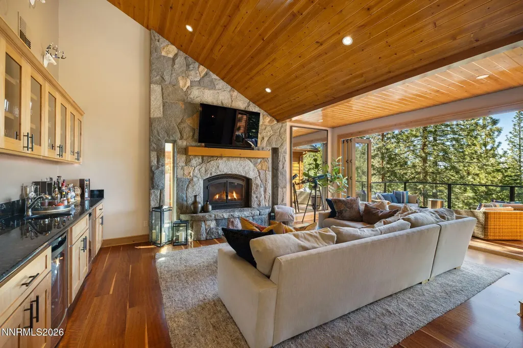 220 Sleepy Hollow Zephyr Cove NV 89448