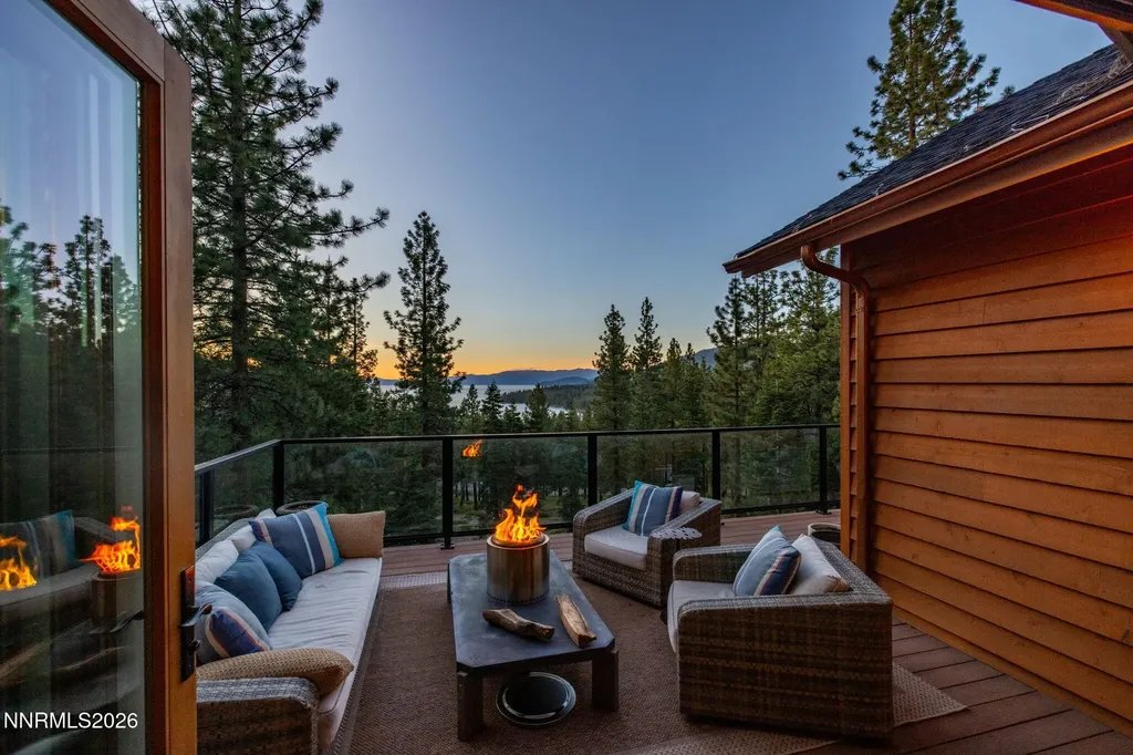 220 Sleepy Hollow Zephyr Cove NV 89448