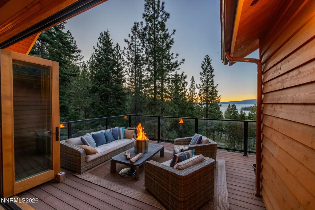 220 Sleepy Hollow Zephyr Cove NV 89448