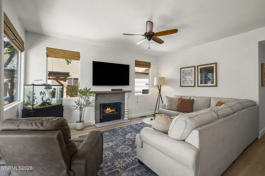 5449 Spanish Moss Sparks NV 89436