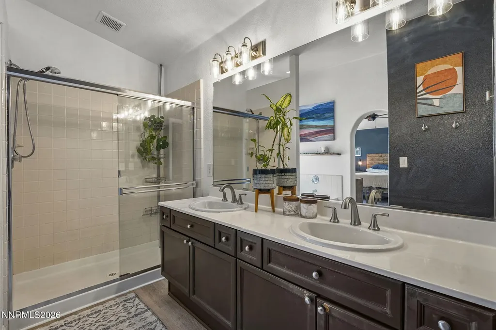 5449 Spanish Moss Sparks NV 89436