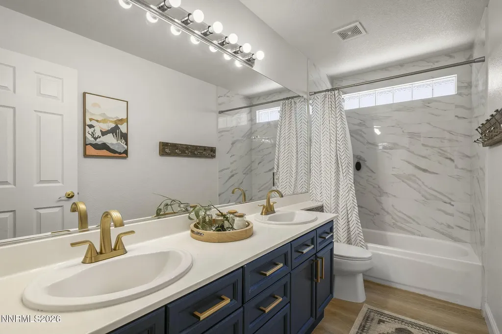 5449 Spanish Moss Sparks NV 89436