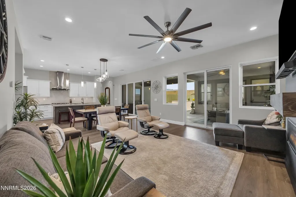 2443 Kate's Bridge Reno NV 89521