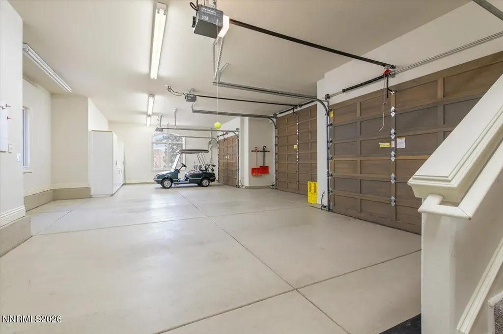 5680 Lausanne Reno NV 89511