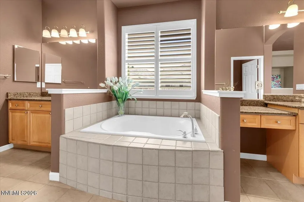 7607 Desert Vista Sparks NV 89436