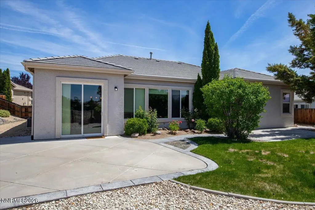 7607 Desert Vista Sparks NV 89436