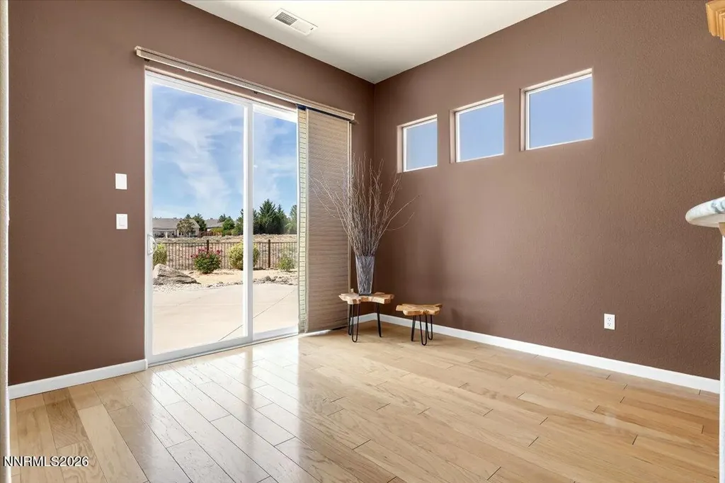 7607 Desert Vista Sparks NV 89436