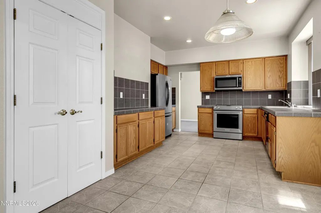 4812 Eaglewood Reno NV 89502